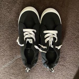 Women’s Black Low Top Sneakers — Size 8